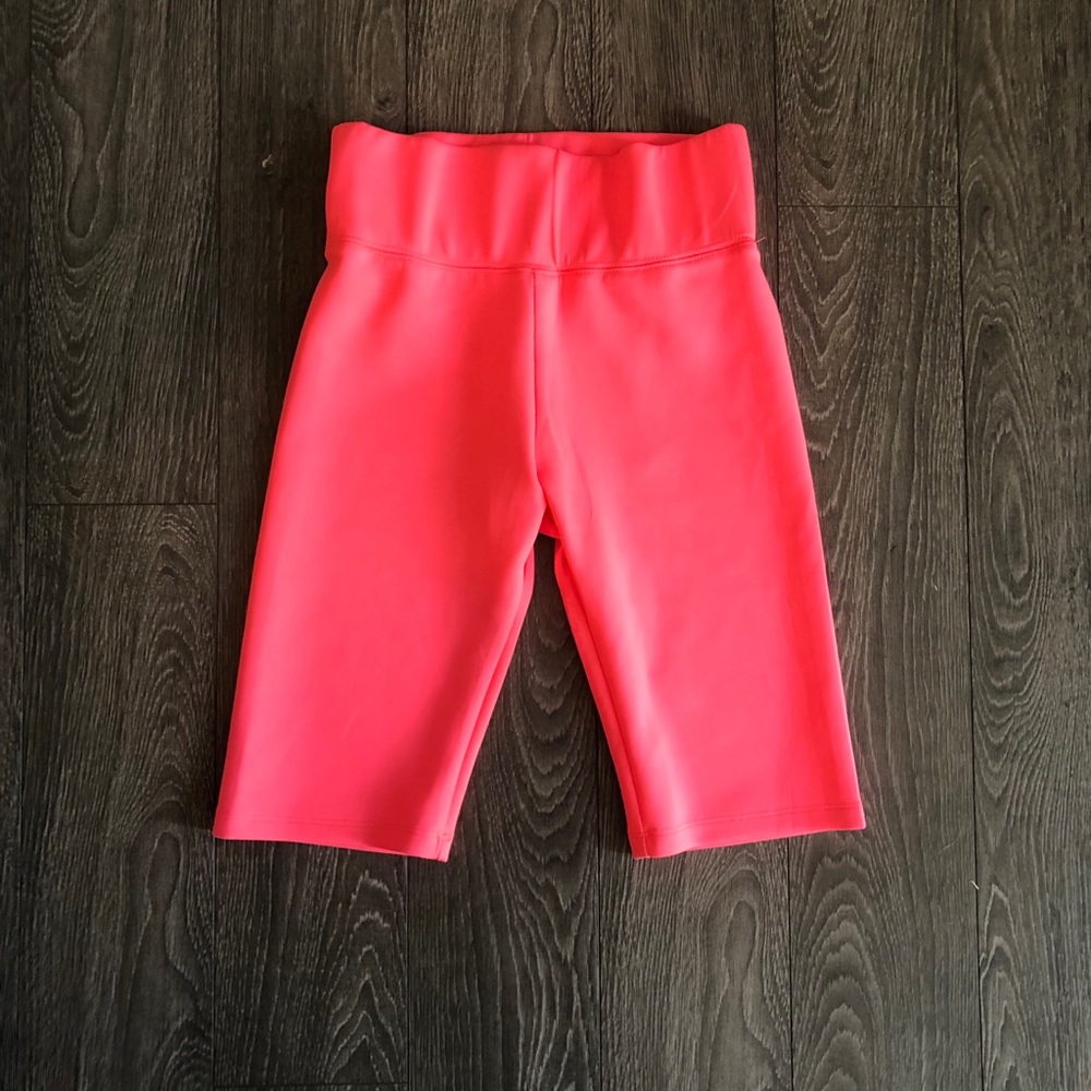 NEON PINK BIKE SHORT